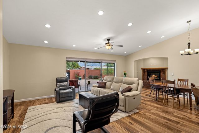 2231 E Calle Alta Vista, Tucson, AZ 85719