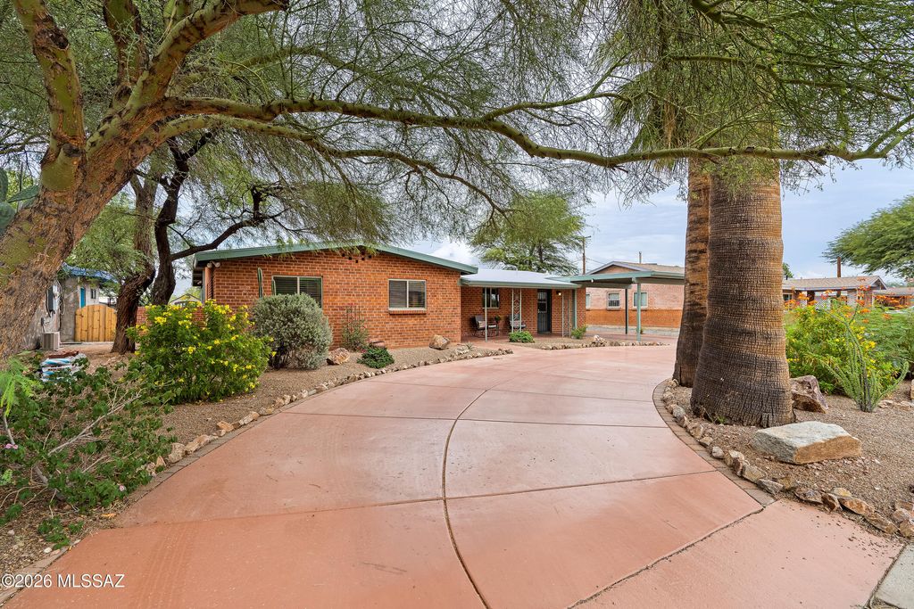 2231 E Calle Alta Vista, Tucson, AZ 85719