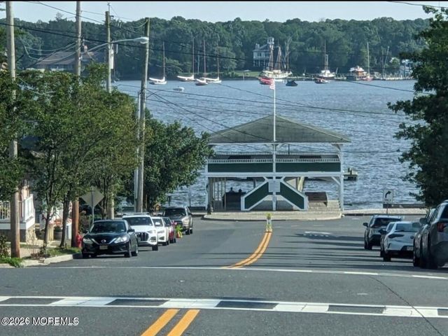 145 Central Avenue 11A, Island Heights, NJ 08732