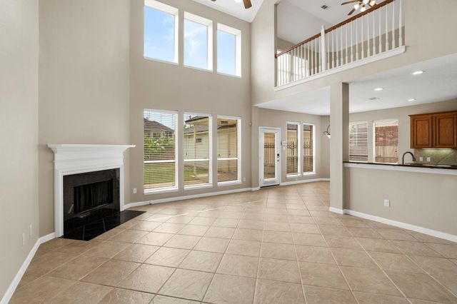 12516 Boulder Creek Drive, Pearland, TX 77584