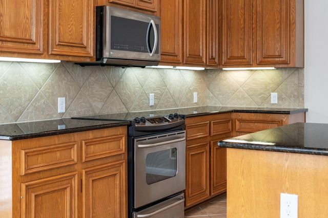 12516 Boulder Creek Drive, Pearland, TX 77584