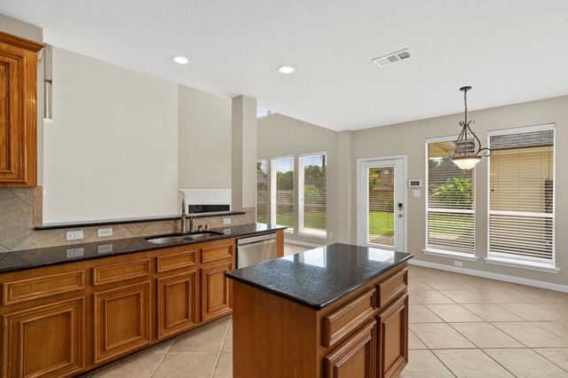 12516 Boulder Creek Drive, Pearland, TX 77584