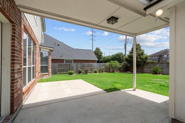 12516 Boulder Creek Drive, Pearland, TX 77584