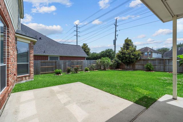 12516 Boulder Creek Drive, Pearland, TX 77584