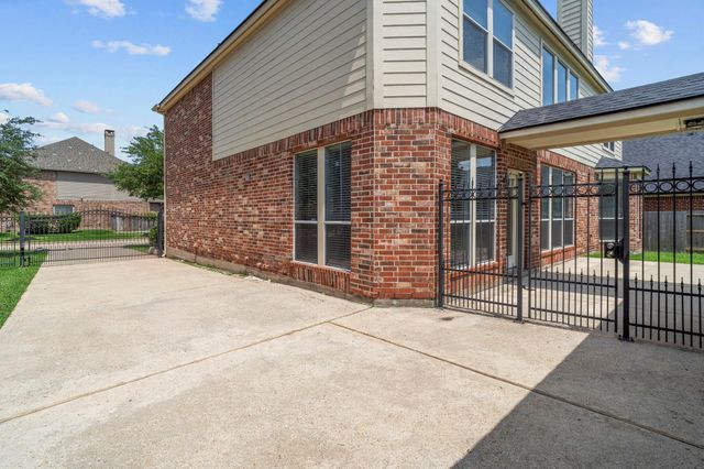 12516 Boulder Creek Drive, Pearland, TX 77584