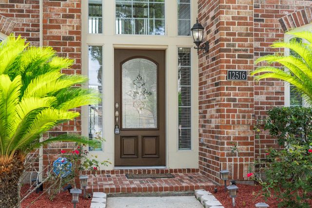 12516 Boulder Creek Drive, Pearland, TX 77584