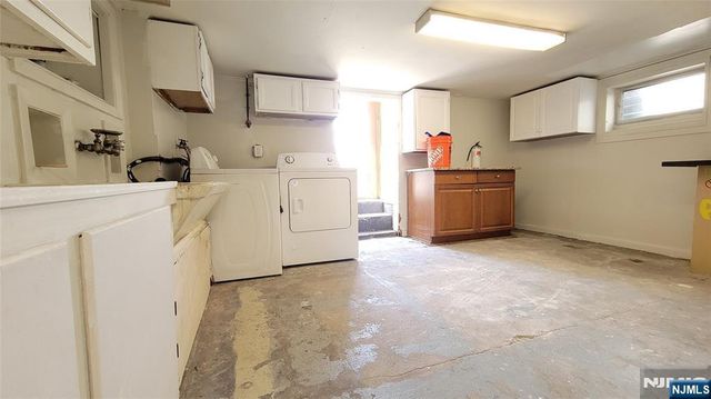 609 Chase Avenue, Lyndhurst, NJ 07071