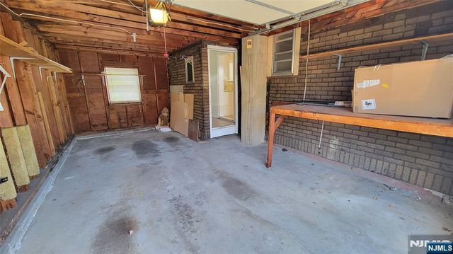 609 Chase Avenue, Lyndhurst, NJ 07071