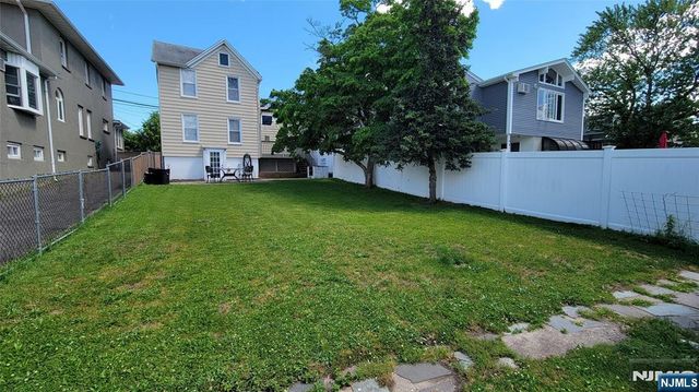 609 Chase Avenue, Lyndhurst, NJ 07071