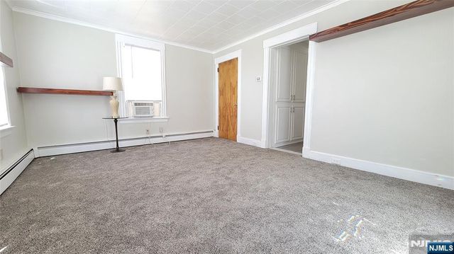 609 Chase Avenue, Lyndhurst, NJ 07071