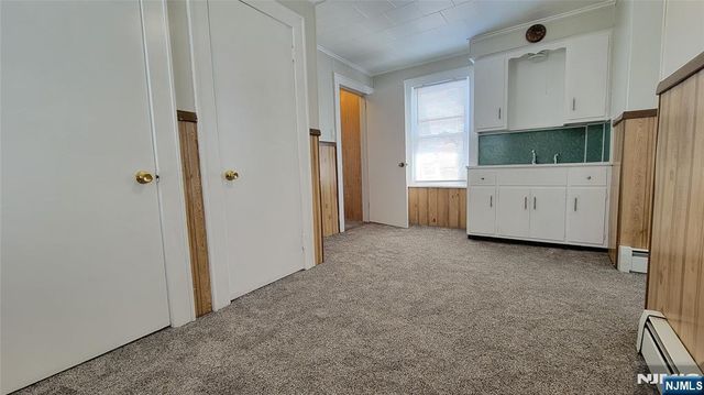 609 Chase Avenue, Lyndhurst, NJ 07071