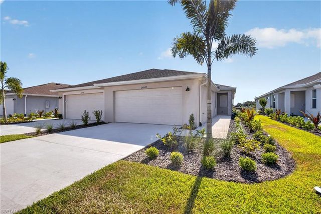 20559 Hazelnut CT S, Lehigh Acres, FL 33976