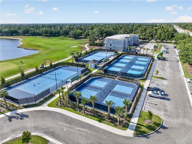 20559 Hazelnut CT S, Lehigh Acres, FL 33976