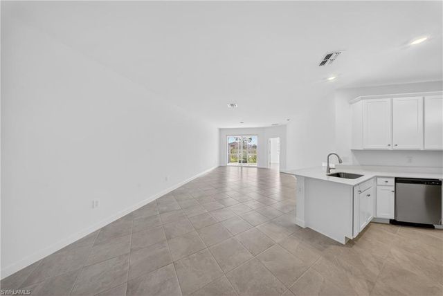 20559 Hazelnut CT S, Lehigh Acres, FL 33976