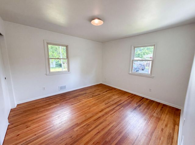 6180 6th Street NE, Fridley, MN 55432