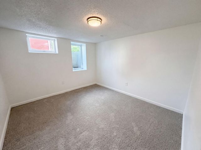 6180 6th Street NE, Fridley, MN 55432