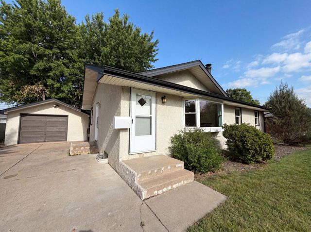 6180 6th Street NE, Fridley, MN 55432