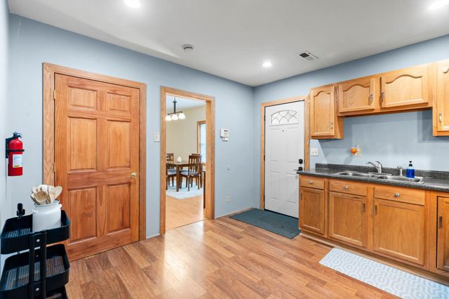 909 Park Street, Saint Paul, MN 55117