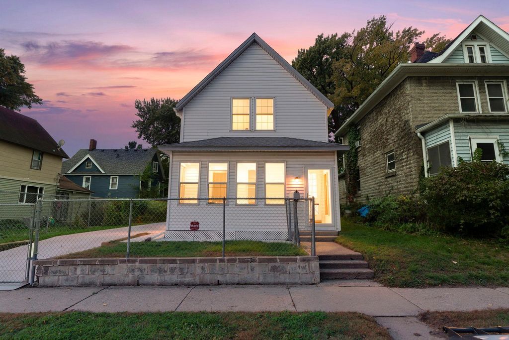 909 Park Street, Saint Paul, MN 55117