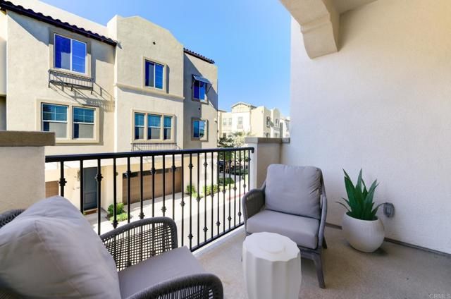 319 Lagoon Way, Santee, CA 92071