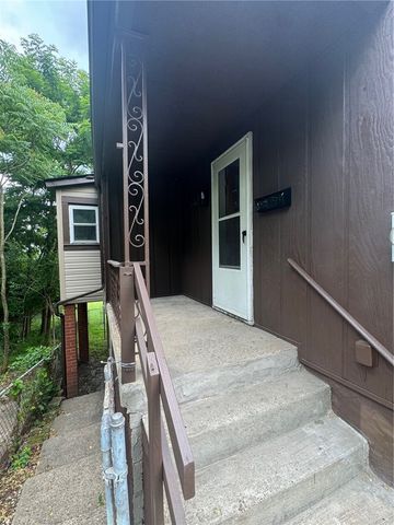 2437 Bruce Way, Swissvale, PA 15218
