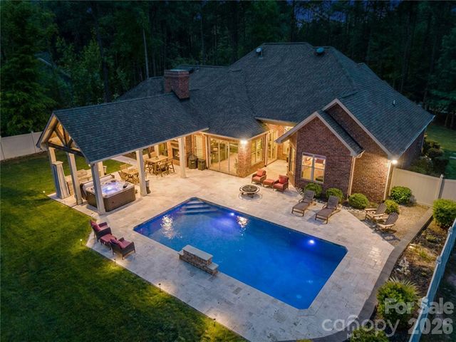 6410 Harbor Oaks Drive, Denver, NC 28037