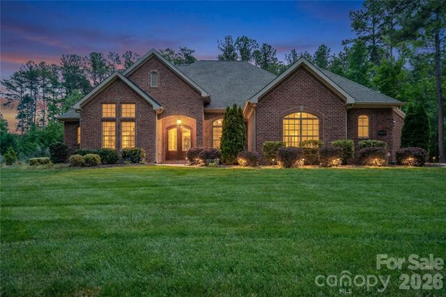 6410 Harbor Oaks Drive, Denver, NC 28037