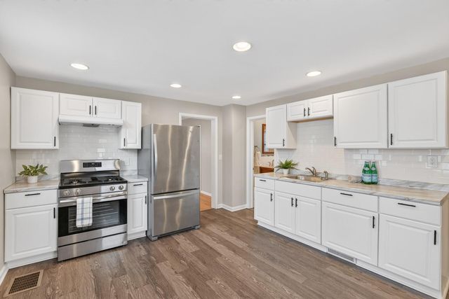 1074 Galtier Street, Saint Paul, MN 55117