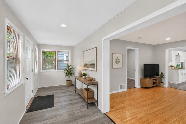 1074 Galtier Street, Saint Paul, MN 55117