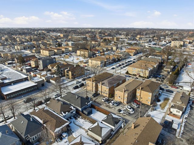 7519 W Fullerton Avenue 2S, Elmwood Park, IL 60707