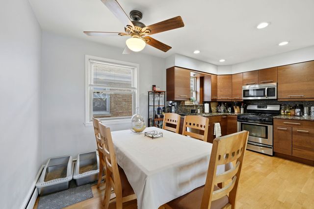 7519 W Fullerton Avenue 2S, Elmwood Park, IL 60707