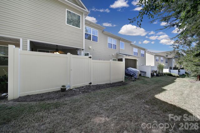 7021 Woodsbay Lane, Rock Hill, SC 29732