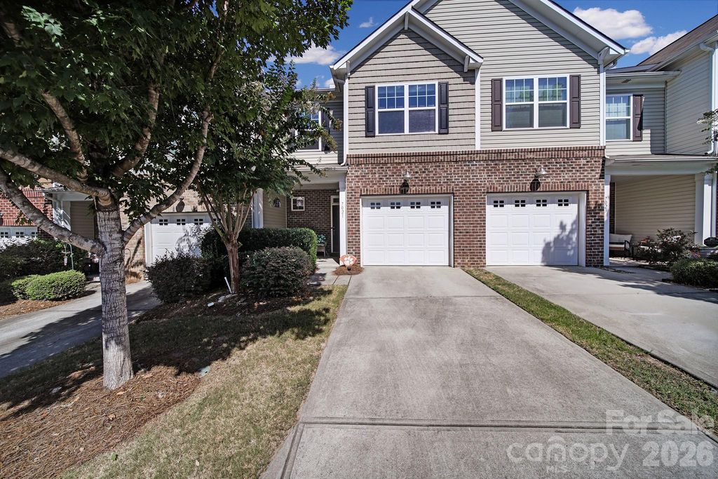 7021 Woodsbay Lane, Rock Hill, SC 29732