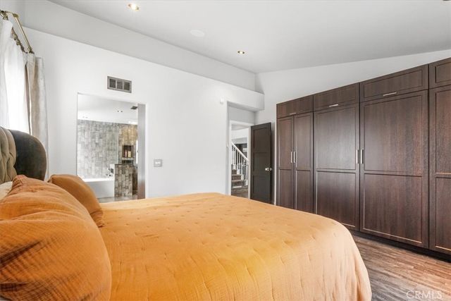 479 Pesaro Street, Oak Park, CA 91377