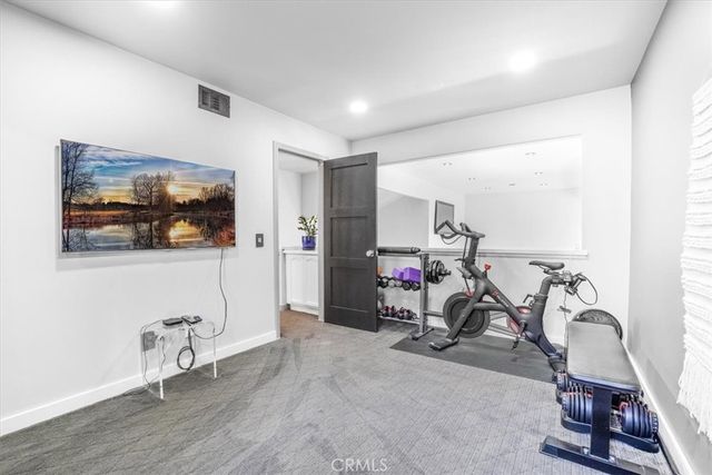 479 Pesaro Street, Oak Park, CA 91377