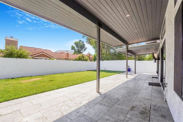 479 Pesaro Street, Oak Park, CA 91377
