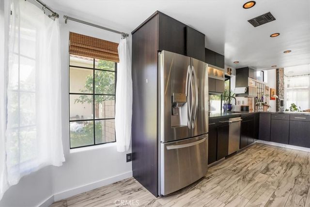 479 Pesaro Street, Oak Park, CA 91377