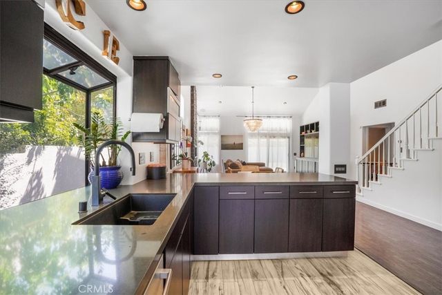 479 Pesaro Street, Oak Park, CA 91377