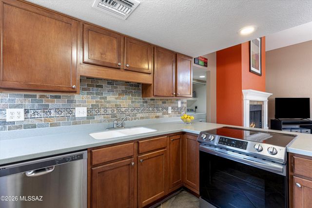 5051 N Sabino Canyon Rd Unit 2111, Tucson, AZ 85750