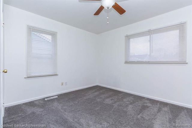 27700 Dartmouth Street, Madison Heights, MI 48071