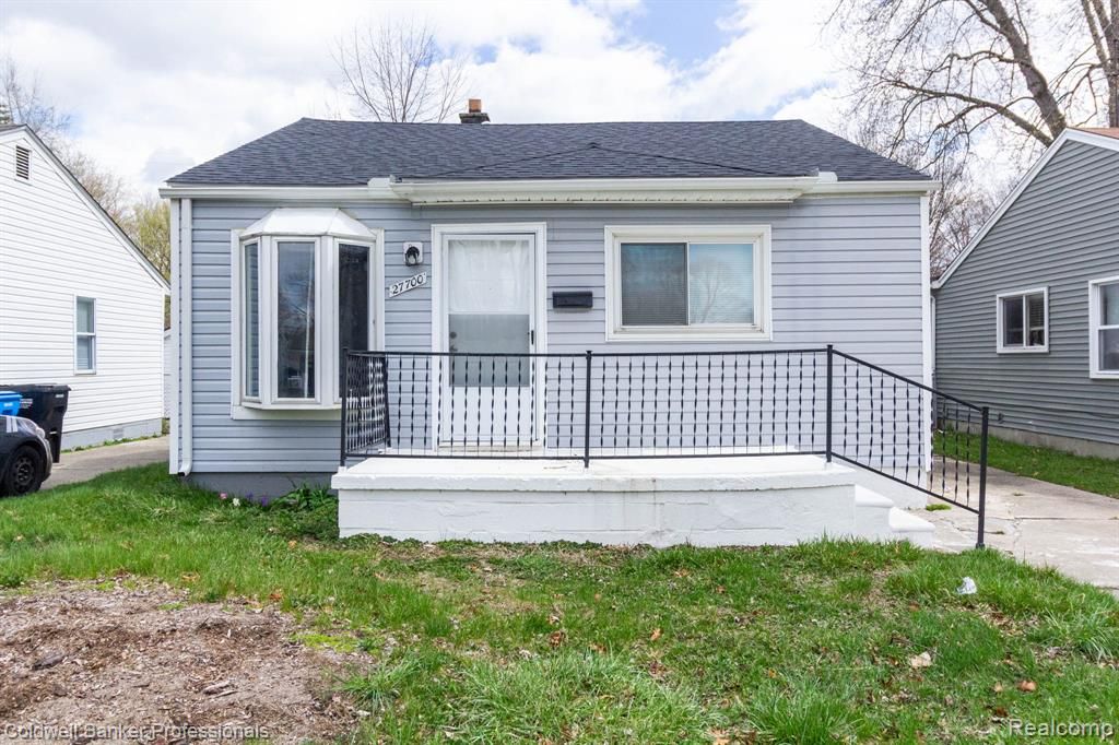 27700 Dartmouth Street, Madison Heights, MI 48071