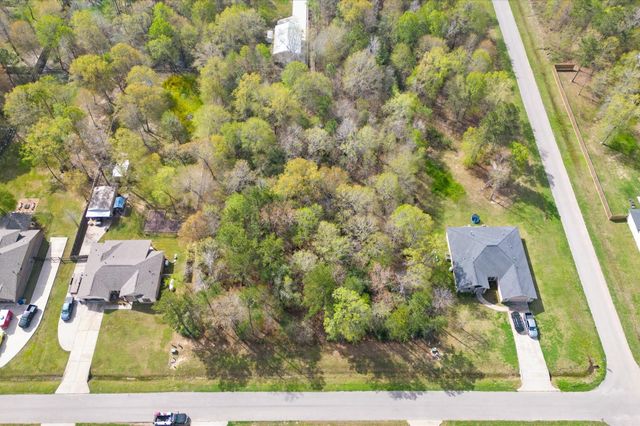 360 Road 662, Dayton, TX 77535