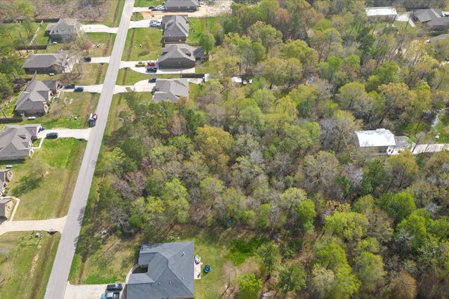 360 Road 662, Dayton, TX 77535