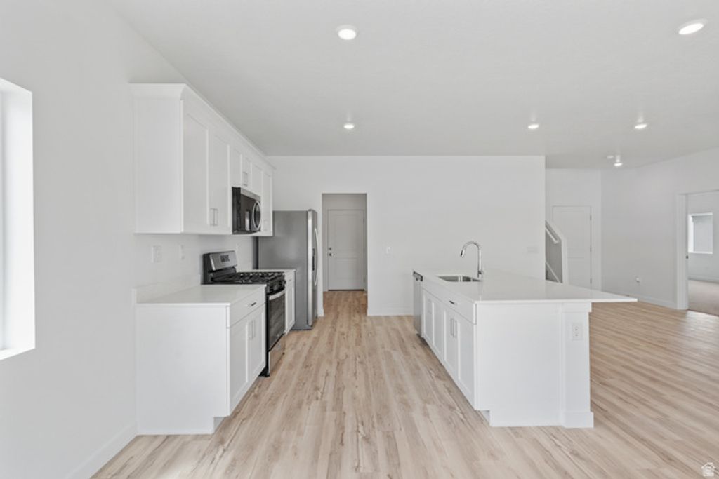 Image 12 of property listing at 1069 VEGAS ST, Grantsville, UT 84029