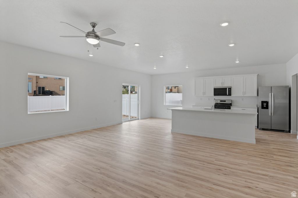 Image 16 of property listing at 1069 VEGAS ST, Grantsville, UT 84029