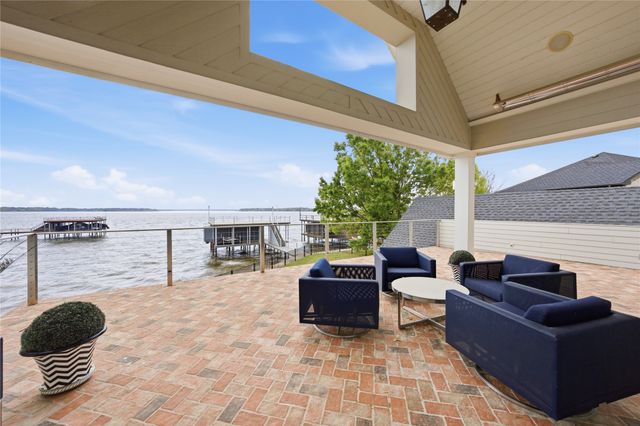 121 Saint Annes, Mabank, TX 75156