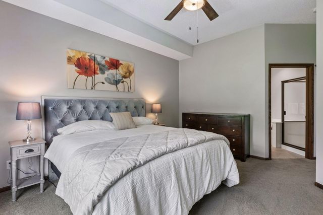 1256 County Road D E 101, Maplewood, MN 55109