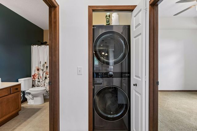 1256 County Road D E 101, Maplewood, MN 55109