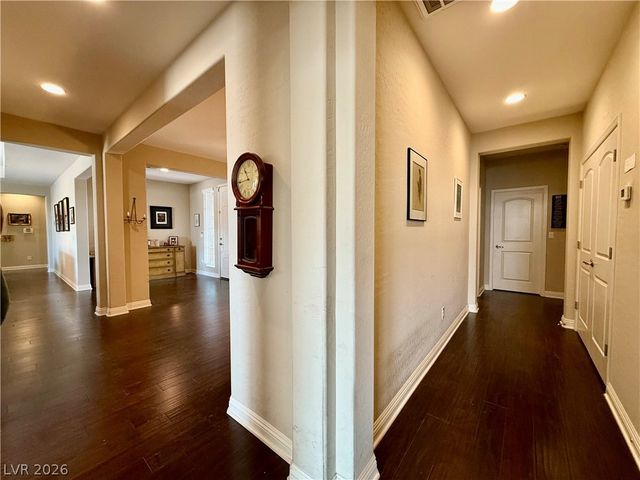 8455 Creekstone Court, Las Vegas, NV 89113