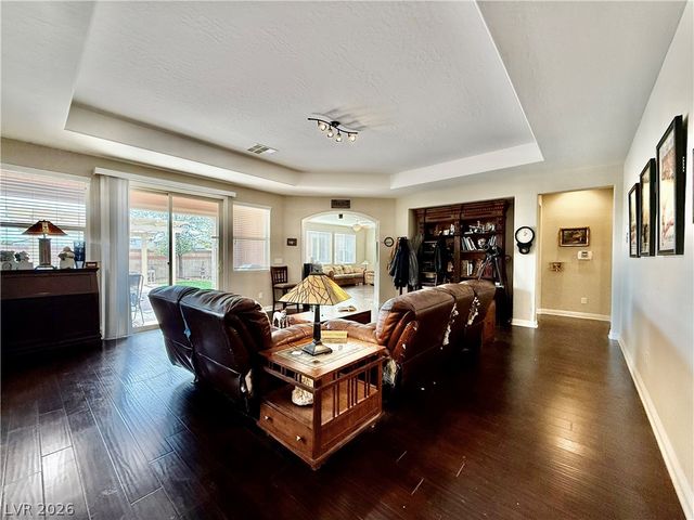 8455 Creekstone Court, Las Vegas, NV 89113